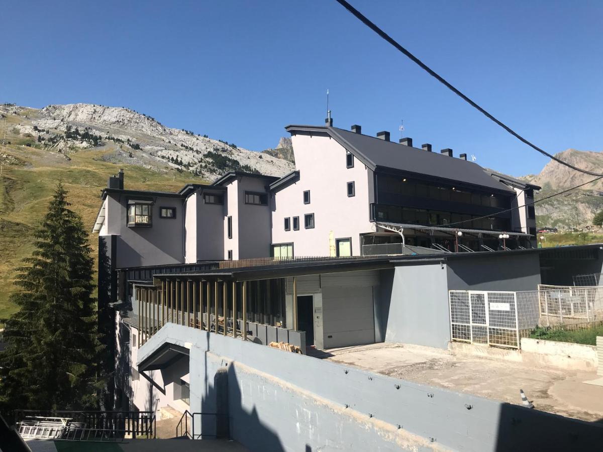 Tobazo Candanchu Pie De Pista Esterno foto